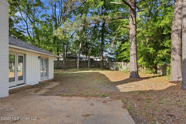 5515 Old Canton Road, Jackson, MS 39211
