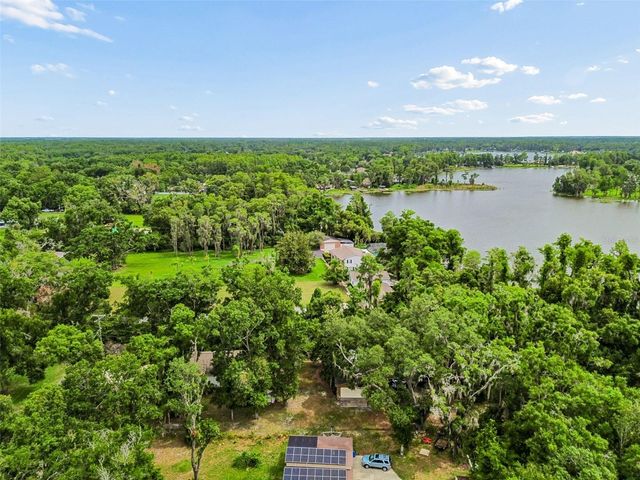 CRESCENT LANE, Lutz, FL 33548