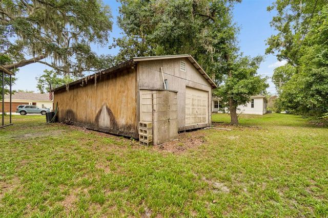 CRESCENT LANE, Lutz, FL 33548