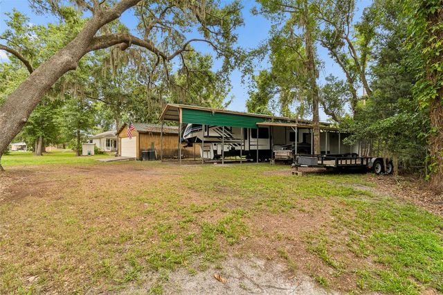 CRESCENT LANE, Lutz, FL 33548