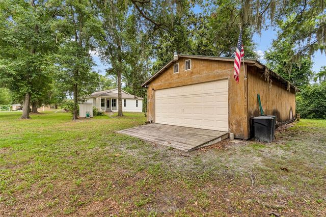 CRESCENT LANE, Lutz, FL 33548