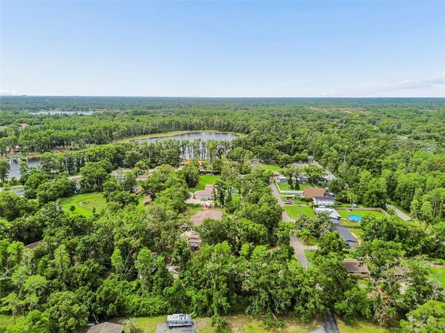 CRESCENT LANE, Lutz, FL 33548