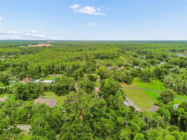 CRESCENT LANE, Lutz, FL 33548
