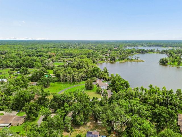 CRESCENT LANE, Lutz, FL 33548