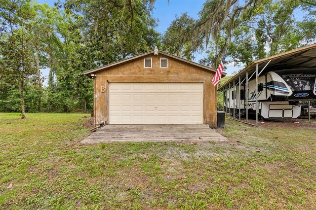 CRESCENT LANE, Lutz, FL 33548