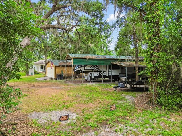 CRESCENT LANE, Lutz, FL 33548