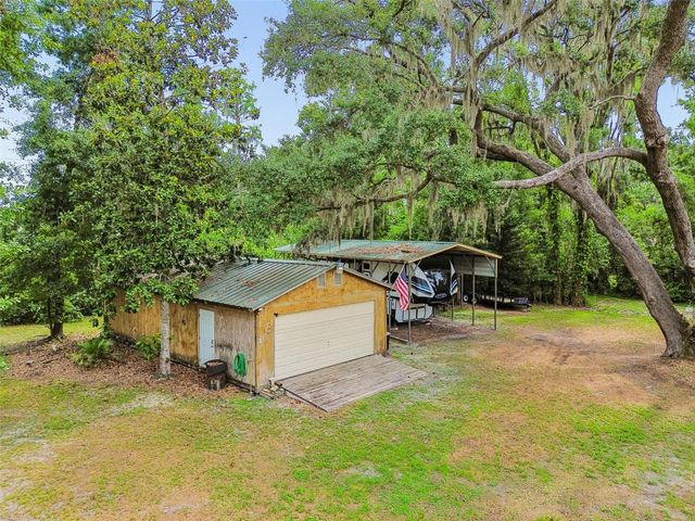 CRESCENT LANE, Lutz, FL 33548