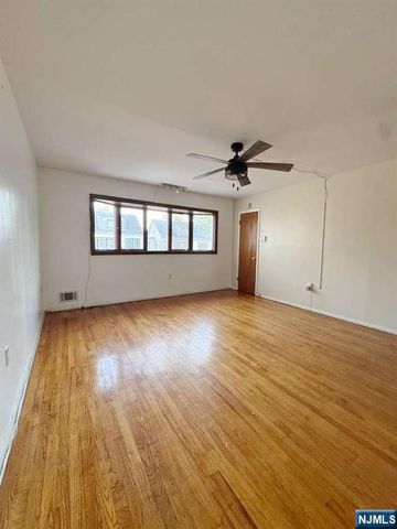 10 Roosevelt Terrace, Irvington, NJ 07111
