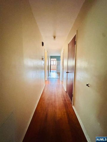 10 Roosevelt Terrace, Irvington, NJ 07111