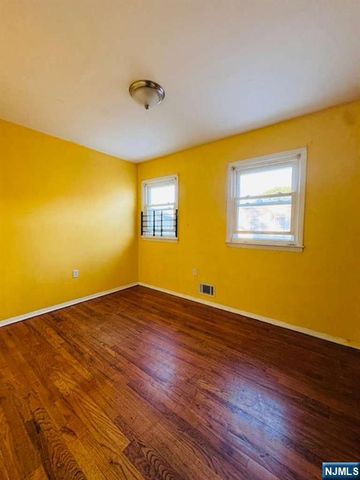 10 Roosevelt Terrace, Irvington, NJ 07111