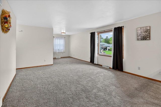 2660-2658 Chesapeake Drive, Fitchburg, WI 53719