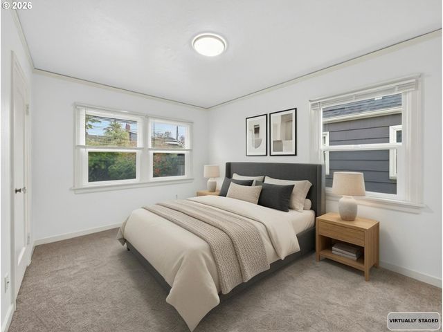 5923 Ne SACRAMENTO St, Portland, OR 97213