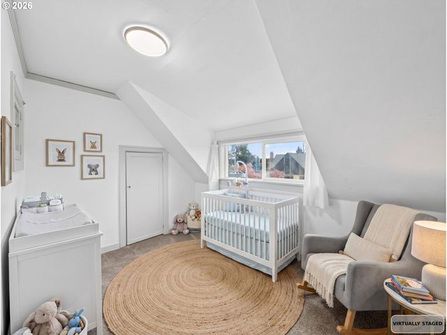 5923 Ne SACRAMENTO St, Portland, OR 97213