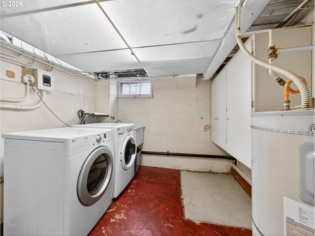 5923 Ne SACRAMENTO St, Portland, OR 97213