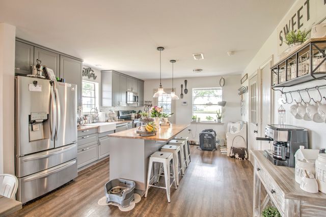 3781 Fm 151, Whitewright, TX 75491