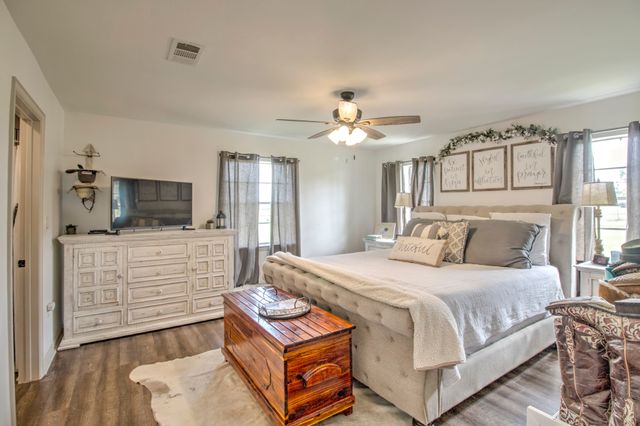3781 Fm 151, Whitewright, TX 75491