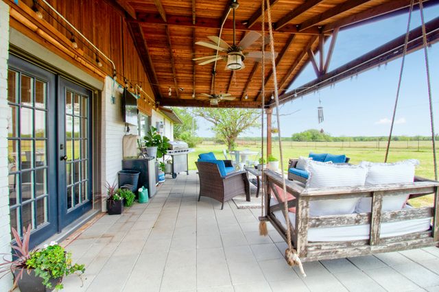 3781 Fm 151, Whitewright, TX 75491