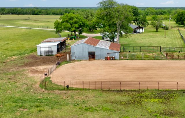 3781 Fm 151, Whitewright, TX 75491