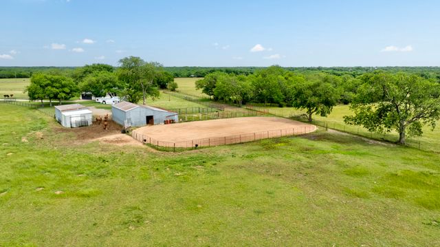 3781 Fm 151, Whitewright, TX 75491