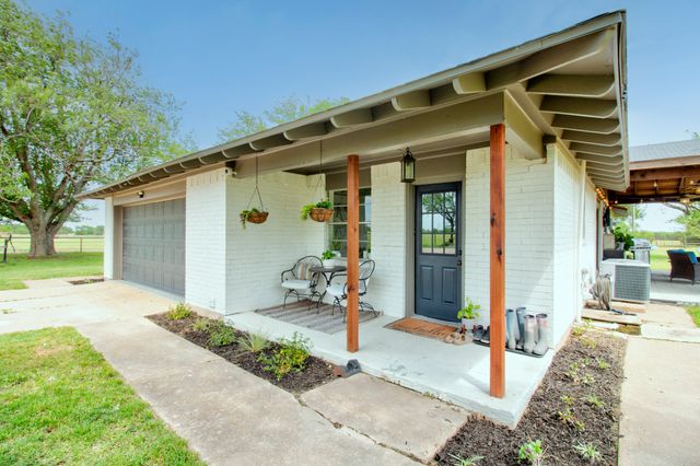 3781 Fm 151, Whitewright, TX 75491