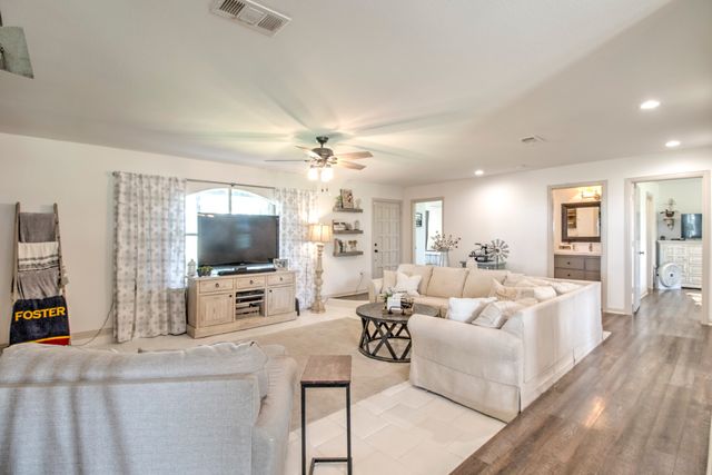 3781 Fm 151, Whitewright, TX 75491