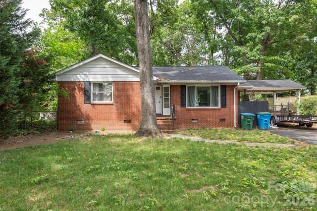 706 Brian Circle, Pineville, NC 28134