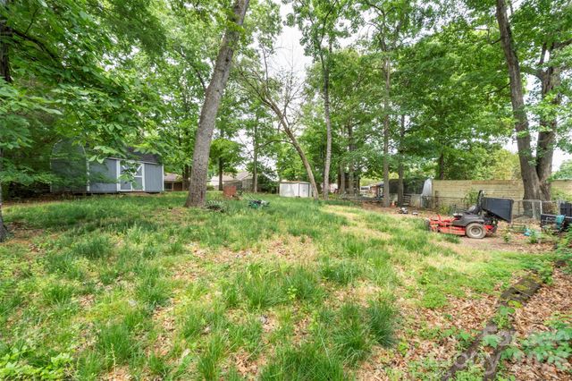 706 Brian Circle, Pineville, NC 28134