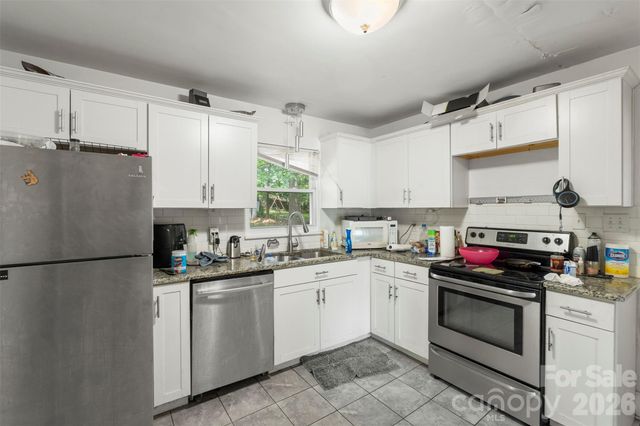 706 Brian Circle, Pineville, NC 28134