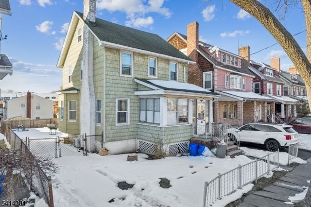 96 Beaumont Pl, Newark City, NJ 07104