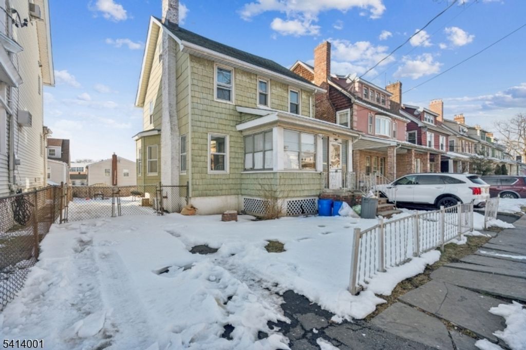 96 Beaumont Pl, Newark City, NJ 07104