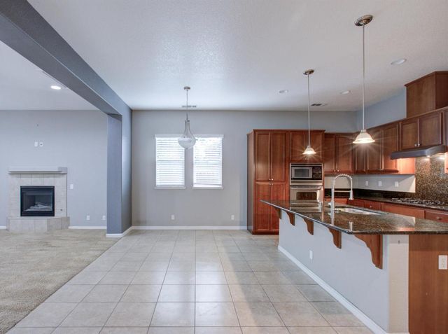 1709 Thomas Ct, Modesto, CA 95355