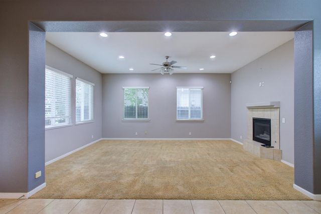 1709 Thomas Ct, Modesto, CA 95355