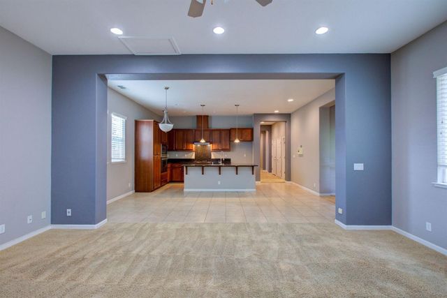 1709 Thomas Ct, Modesto, CA 95355