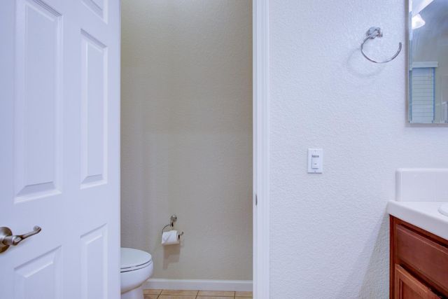 1709 Thomas Ct, Modesto, CA 95355