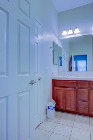 1709 Thomas Ct, Modesto, CA 95355