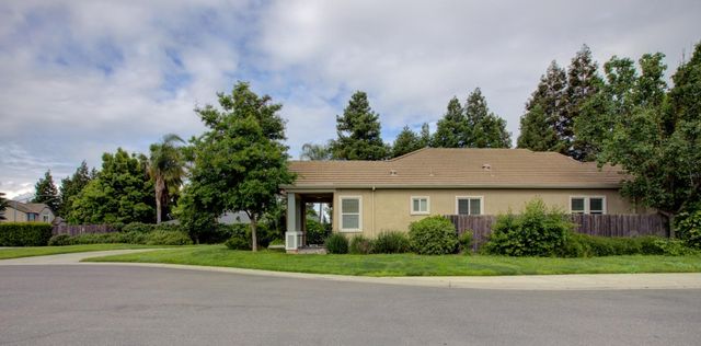 1709 Thomas Ct, Modesto, CA 95355