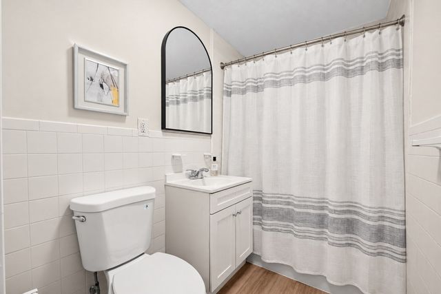 595 Revere Beach Parkway 6, Revere, MA 02151