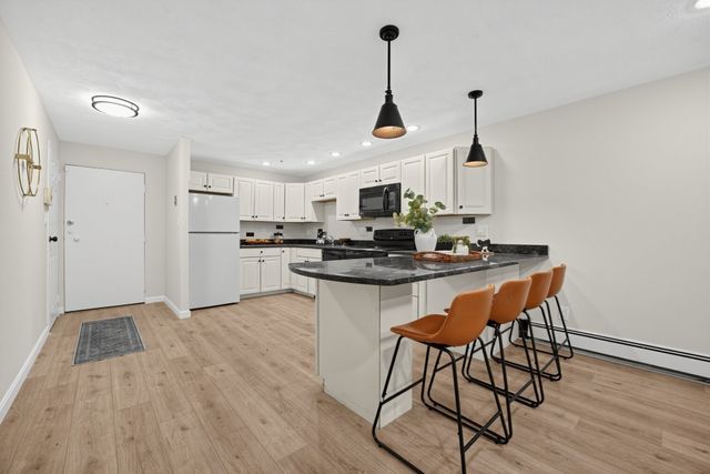 595 Revere Beach Parkway 6, Revere, MA 02151