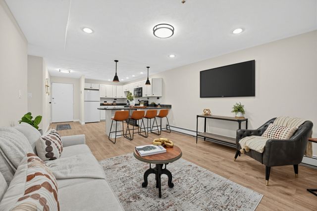 595 Revere Beach Parkway 6, Revere, MA 02151