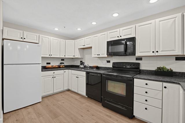 595 Revere Beach Parkway 6, Revere, MA 02151