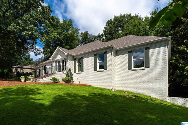 3526 BETHUNE DRIVE, Mountain Brook, AL 35223