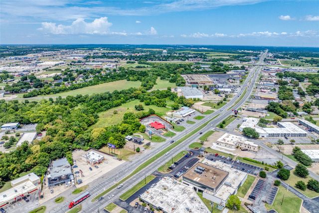 2012 Texoma Parkway, Sherman, TX 75090