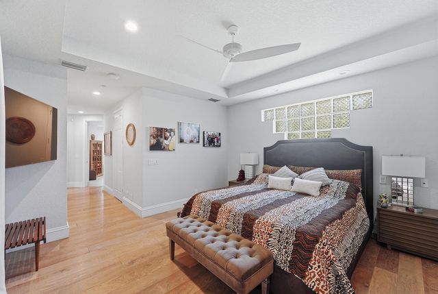 16197 Villa Vizcaya Place, Delray Beach, FL 33446