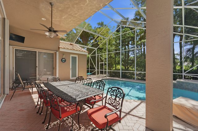 16197 Villa Vizcaya Place, Delray Beach, FL 33446