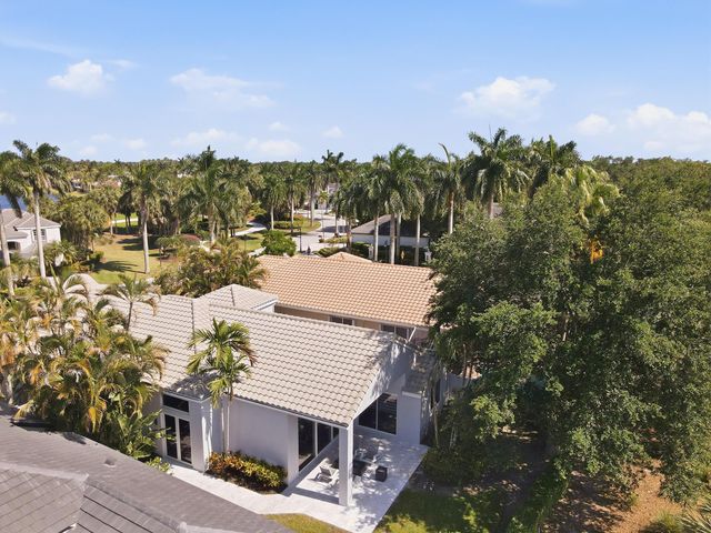 16197 Villa Vizcaya Place, Delray Beach, FL 33446