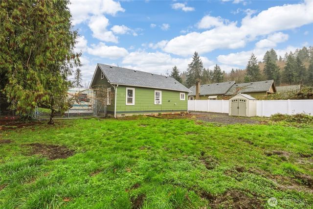 325 E Main Street, Mossyrock, WA 98564