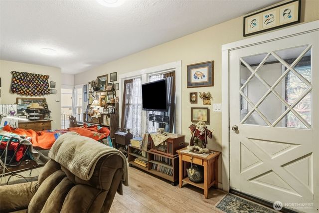 325 E Main Street, Mossyrock, WA 98564