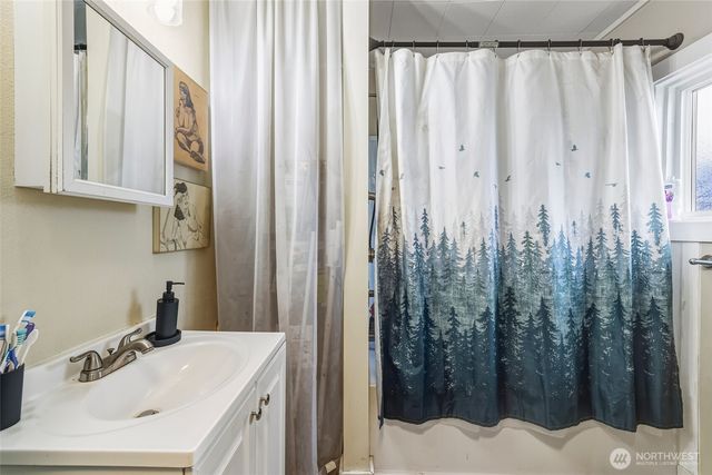 325 E Main Street, Mossyrock, WA 98564