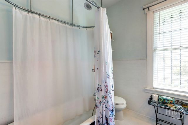 305 W Duffy Street W C, Savannah, GA 31401