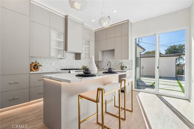 8149 Saint Clair Avenue, North Hollywood, CA 91605